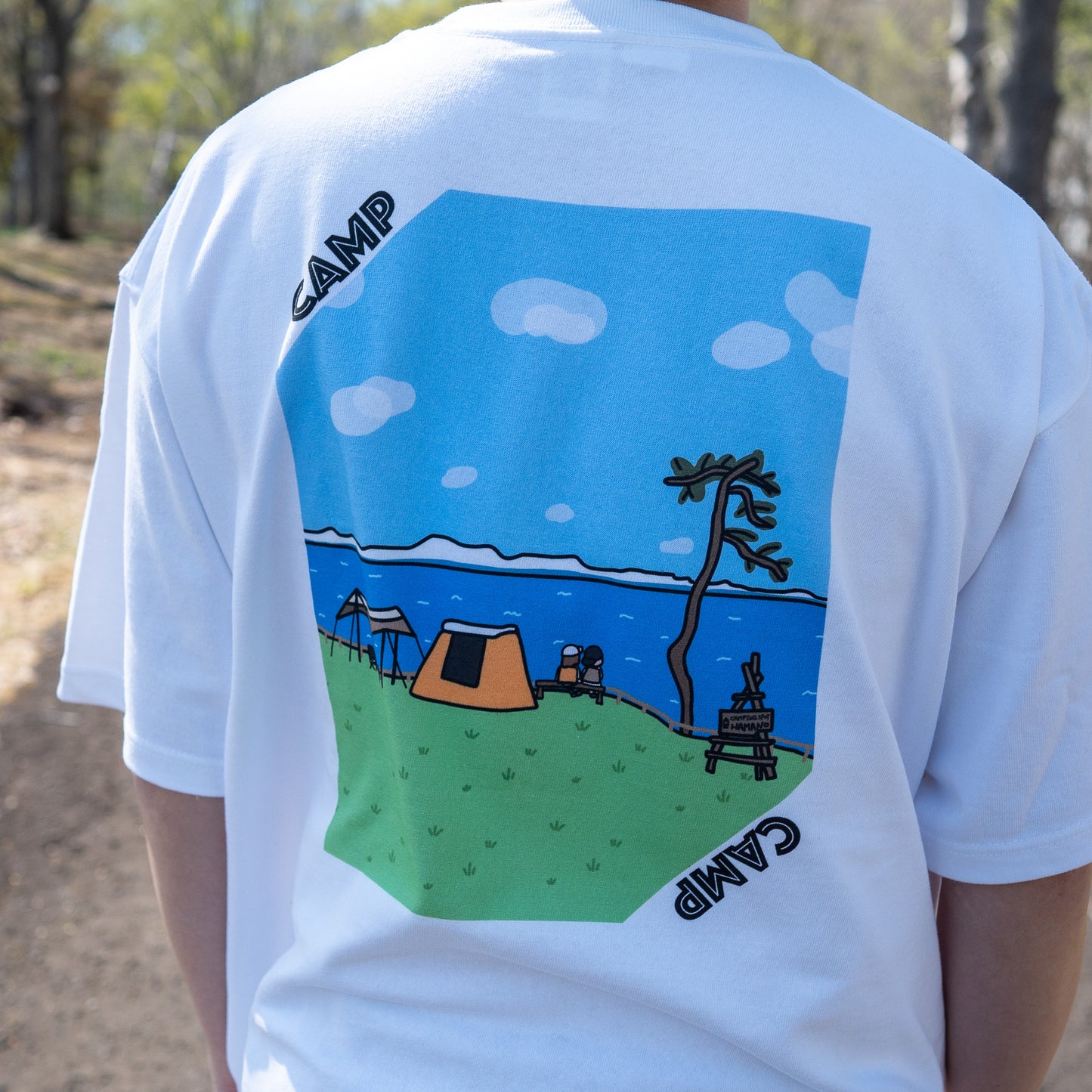 バックプリントTシャツ